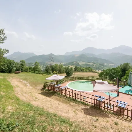 Inviting Holiday In With Garden Сasa de vacaciones *