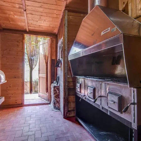 Inviting Holiday In With Garden * Serra SantʼAbbondio