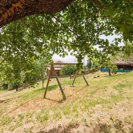 Inviting Holiday In With Garden *